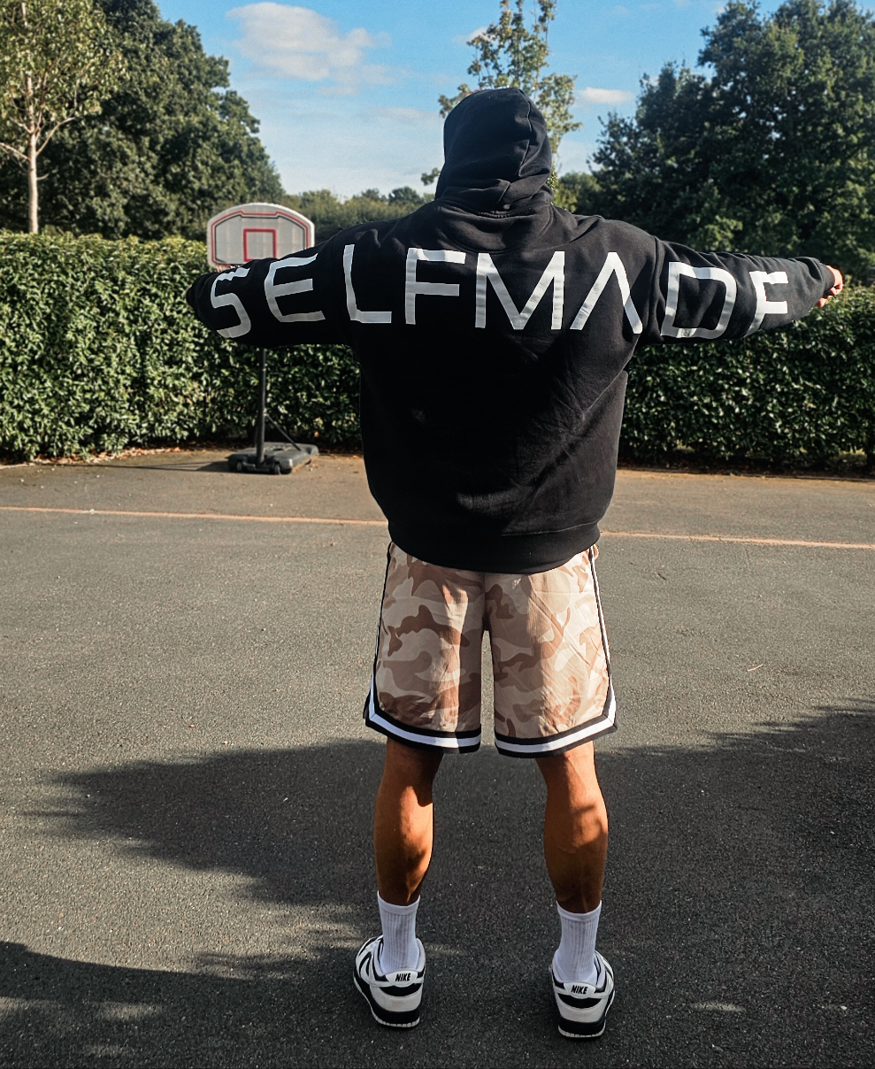 STATUS HOODIE