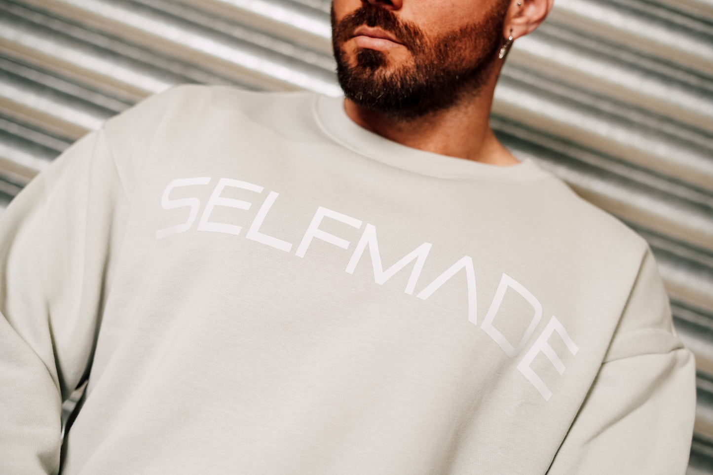 The selfmade chest Crew neck