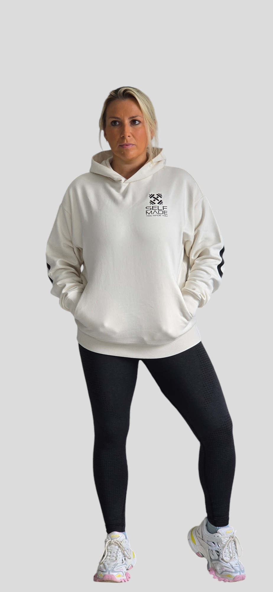 STATUS HOODIE